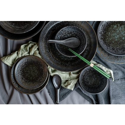 Mělký předkrmový talíř Black Pearl 17 cm