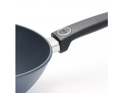 Woll Diamond Lite nepřilnavá pánev Wok 30 cm