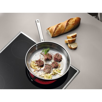 Nerezová pánev O 24 cm mělká Profi WMF