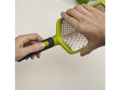 Struhadlo s flexibilní rukojetí zelené Twist Grater™ Joseph Joseph