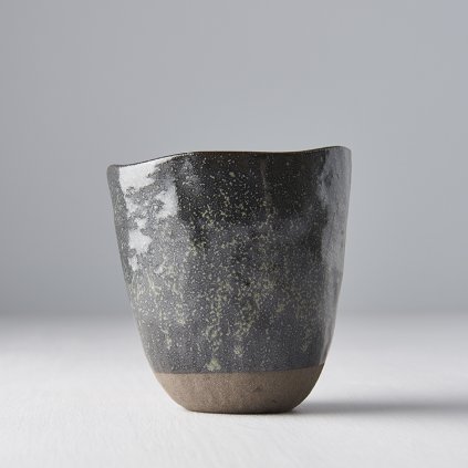 Hrnek bez ucha s nepravidelným okrajem Tea Cup hnědý 300 ml