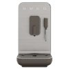 SMEG KAVOVAR ESPRESSO TAUPE S TRYSKOU STUDIO 04