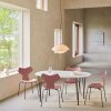 Závesná lampa CLAM 55 cm, biela/mosadz, Fritz Hansen