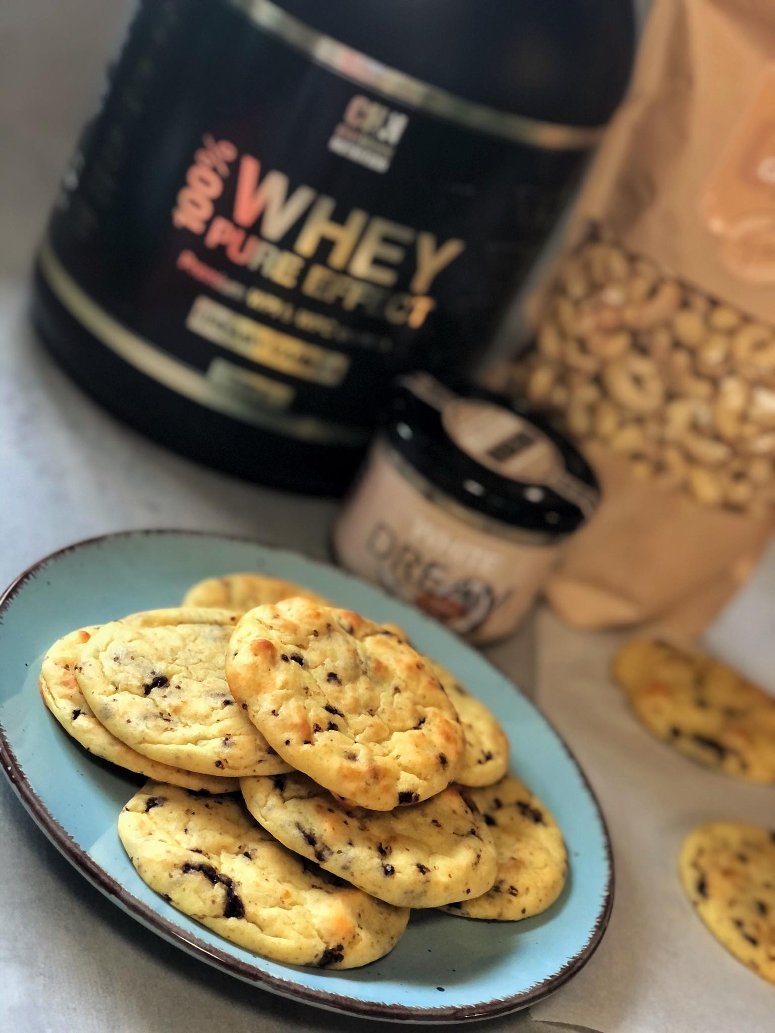 Recept na proteiny nabité piškoty s kousky čokolády a oříšky