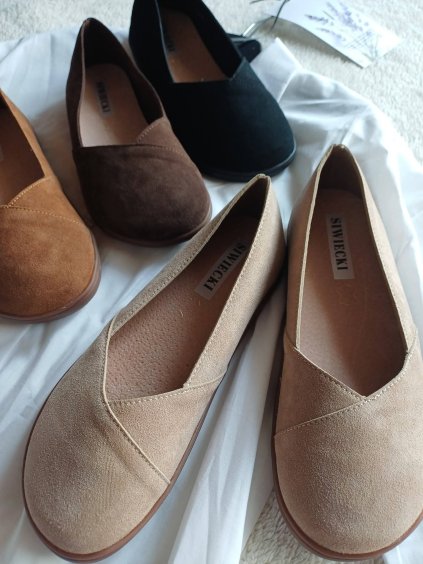 KOŽENÉ BALERINY S KULATOU ŠPIČKOU CREAM