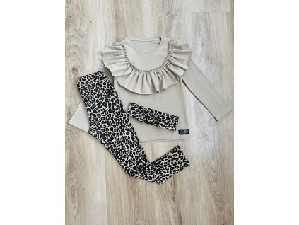 Set Leo ruffle
