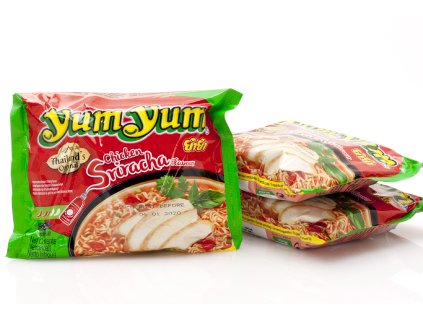 953 3x instantne rezance sriracha chicken yum yum 60g