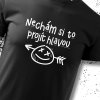 černé tričko nechám si to projít hlavou