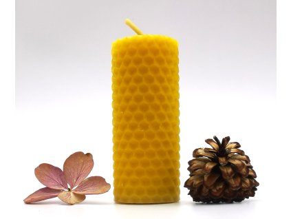 Svíčka ze včelího vosku Motaná 8,5 cm 52 g - Chlebo-med