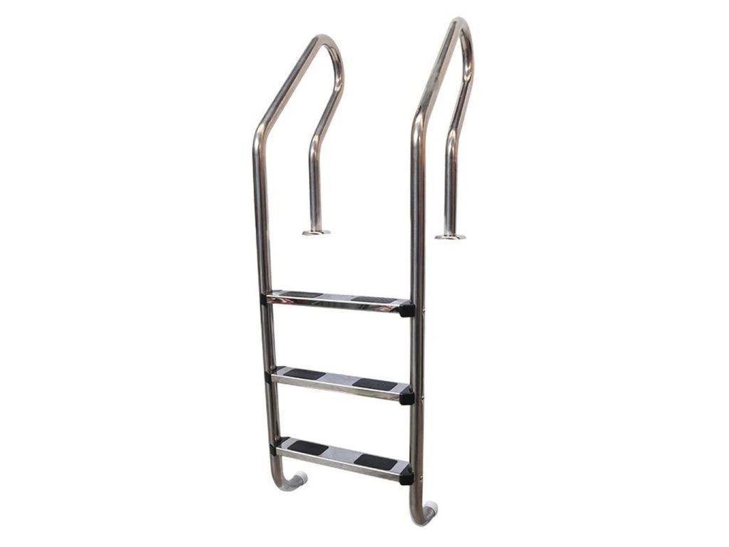 Péče o bazénové příslušenství, vyrobené z oceli, během provozu bazénu a mimo koupací sezónu