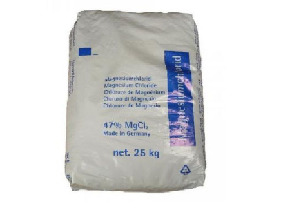 18403 1 chlorid horecnaty pro zimni udrzbu 25 kg