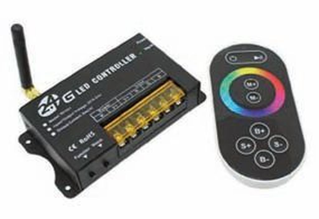 HANSCRAFT RF synchronizér pro světla LED 252