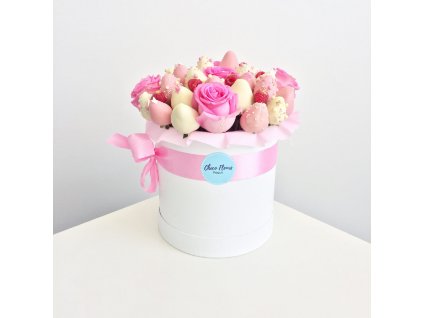 Květinový box z růží a jahod v čokoládě - purpurový