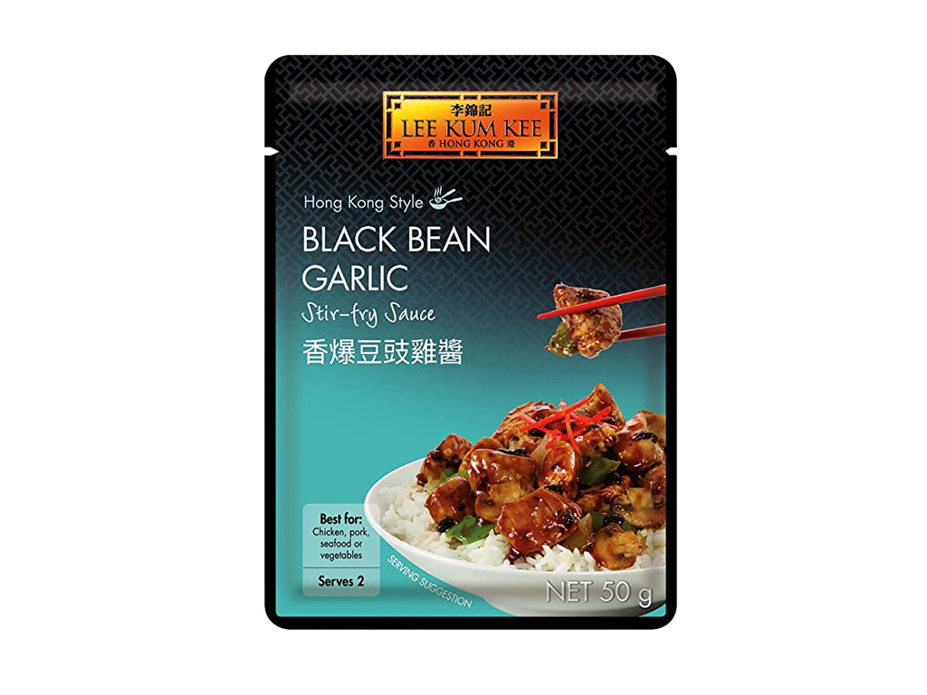 Levně Lee kum kee Stir-fry omáčka s černými fazolemi a česnekem 50 g