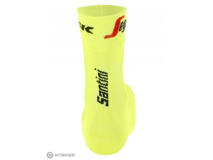 145635 santini trek segafredo 2021 ponozky stredni profil zlute model 2021 83be54ceeb7f03da5b8a8095f6f3c360
