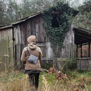 I just want to save this beutiful picture of ,,my’’ exterior studio. 🩶 Do you like this late autumn mood? And by the way,...