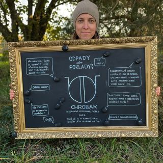 I have made an up cycled banner for customers on czech markets. There are main issues of my creating: 🍃 using upcycled...