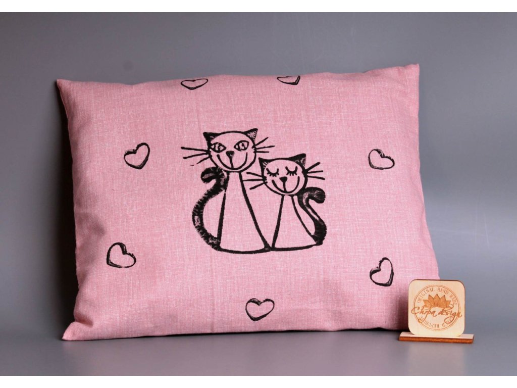 Pohankový polštář s levandulí - starorůžový, kočky se srdíčky