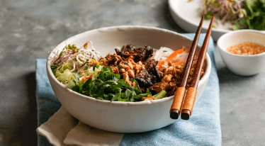 Bun Bo Nam Bo: Vietnamský pokrm plný chutí