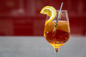 Recept - sangria z bílého perlivého vína