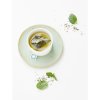 pohled z hora na šálek čaje od ChariTea Arabian Mint BIO mátový čaj 20×2 g | Směs tří druhů máty bez kofeinu