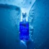 Bivrost Arctic Gin – modrá láhev mezi kvádry ledu