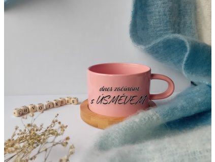 Hrníček makronka - DNES ZAČÍNÁM S ÚSMĚVEM