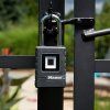 34417 2 biometricky visaci zamek master lock 4901eurdlh