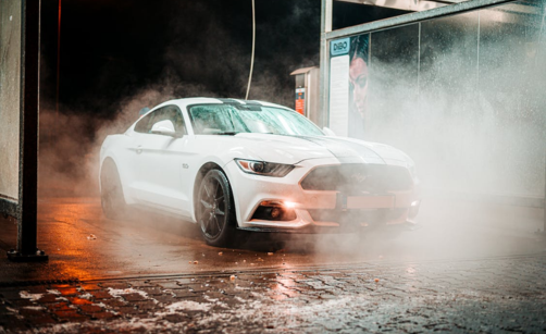 Tipy na autokosmetiku pro dlouhotrvající lesk a ochranu laku