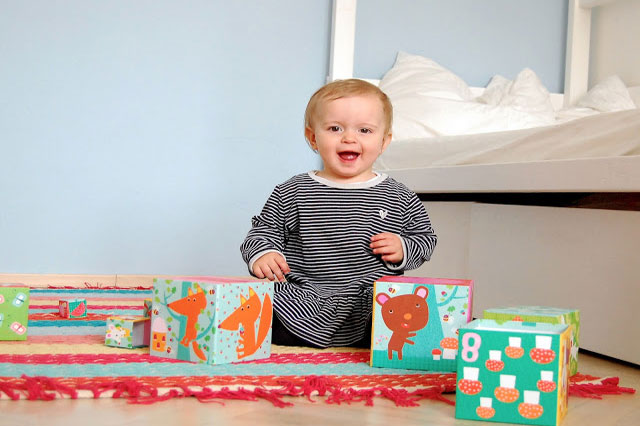 Krabičková věž od Djeco a Adélka