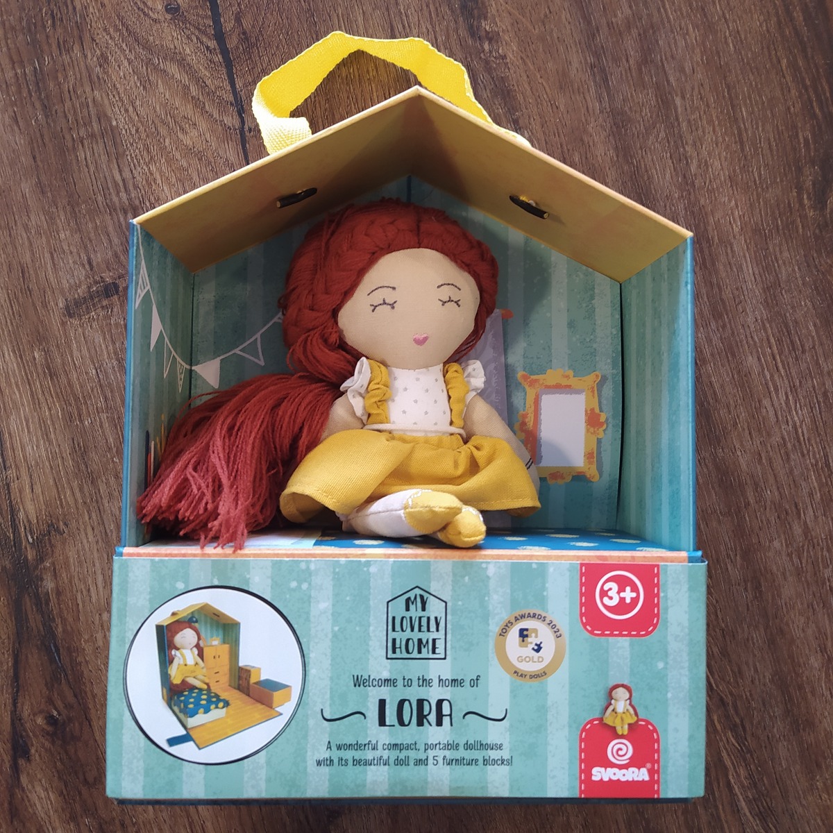 Recenze od Šárky - Můj krásný domeček s panenkou LORA, Svoora