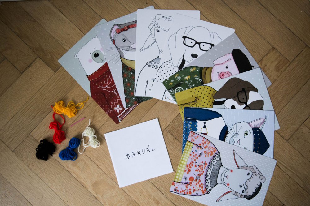 Jak na šikovné prstíky? Třeba vyšíváním svetříků!