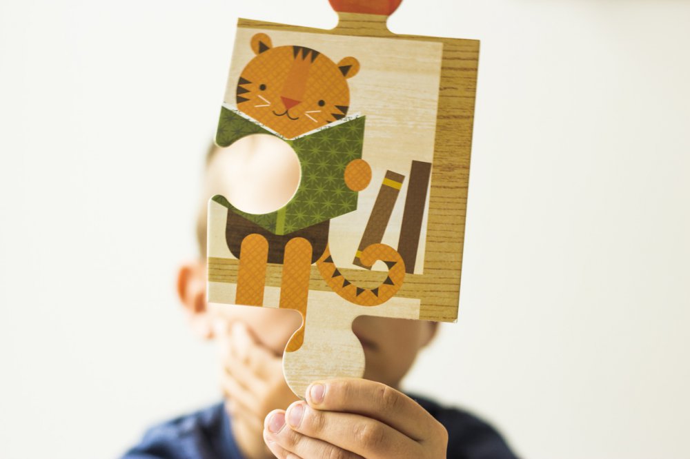 Otestovali jsme podlahové puzzle od Petitcollage - Knihovna