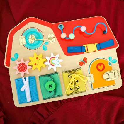 Aktivity Board domeček 8 v 1 - Tooky Toys