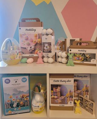 🐣 Velikonoce klepou na dveře!🐣 Objevte kouzlo společného tvoření s kreativními velikonočními sadami od nás a vytvořte si...