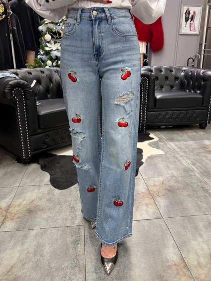 WhatsApp Image 2025 12 19 at 18.56.36 (1)