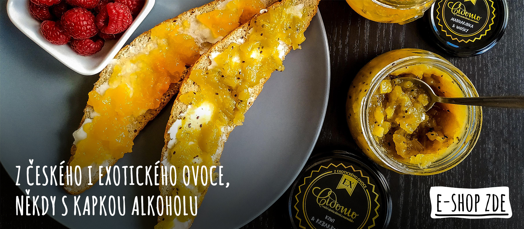 Z českého i exotického ovoce, někdy s kapkou alkoholu