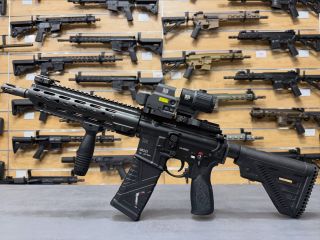 H&K 🇩🇪 MR223 5,56x45 @hecklerandkoch and EoTech EXPS3-0 + G43 STS @eotech 🇺🇸 Best combo 🔥 #rifle #eotech #hecklerandkoch...