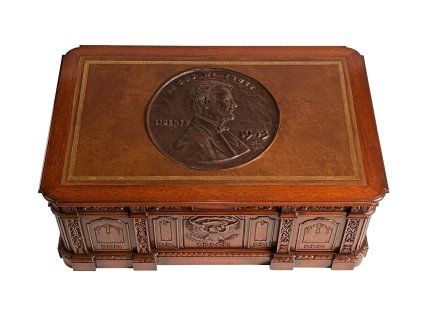 Daniel Marshall HMS Resolute desk humidor cigarexperts