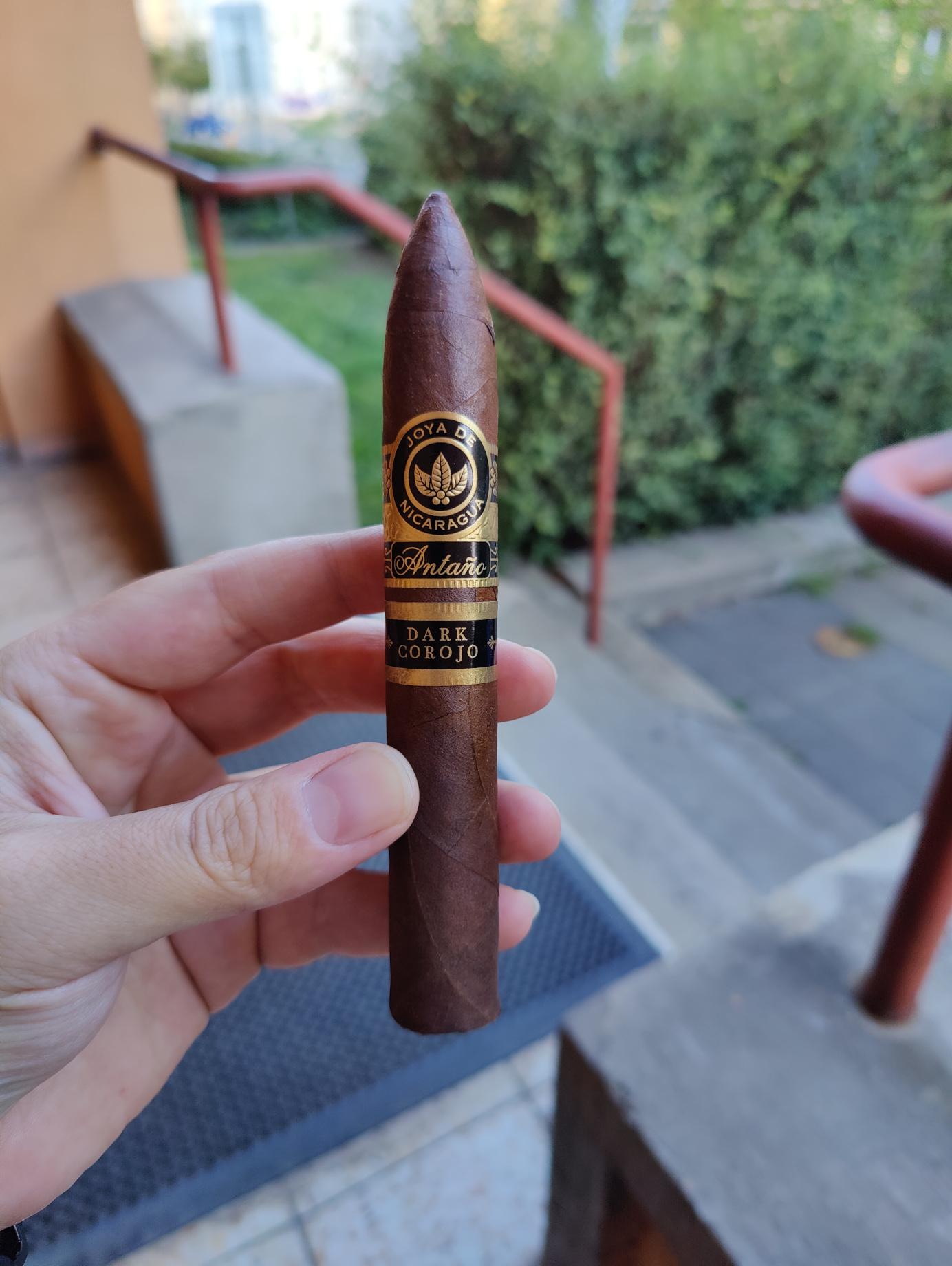 Pohed na Joya de Nicaragua Antaňo Dark Corojo