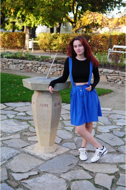 KRÁLOVSKY MODRÁ sukně s kšandami (manšestr středně jemný)