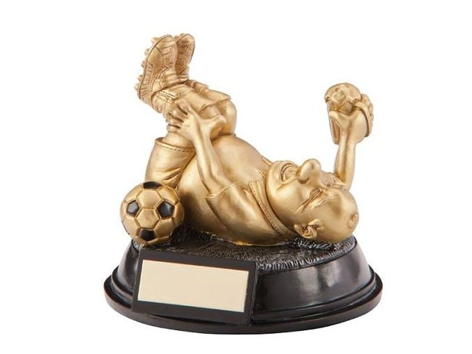 Trofej CRF2097 fotbal PUPKÁČ Výška 17cm