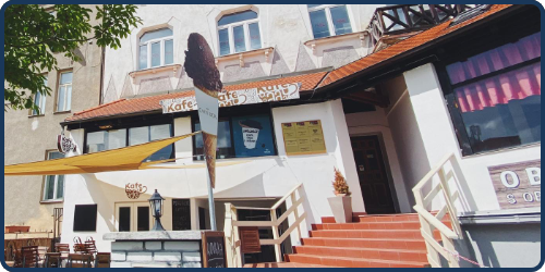 Fotografie restaurace/kavárny používájící filtr AQUA VIVA