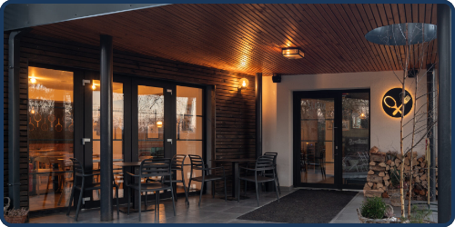 Fotografie restaurace/kavárny používájící filtr AQUA VIVA