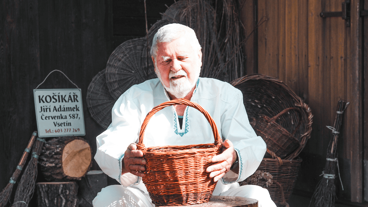 Rozhovor s lidovým košíkářem Jiřím Adámkem