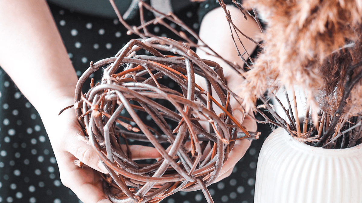 Vyrábíme kouli z proutí