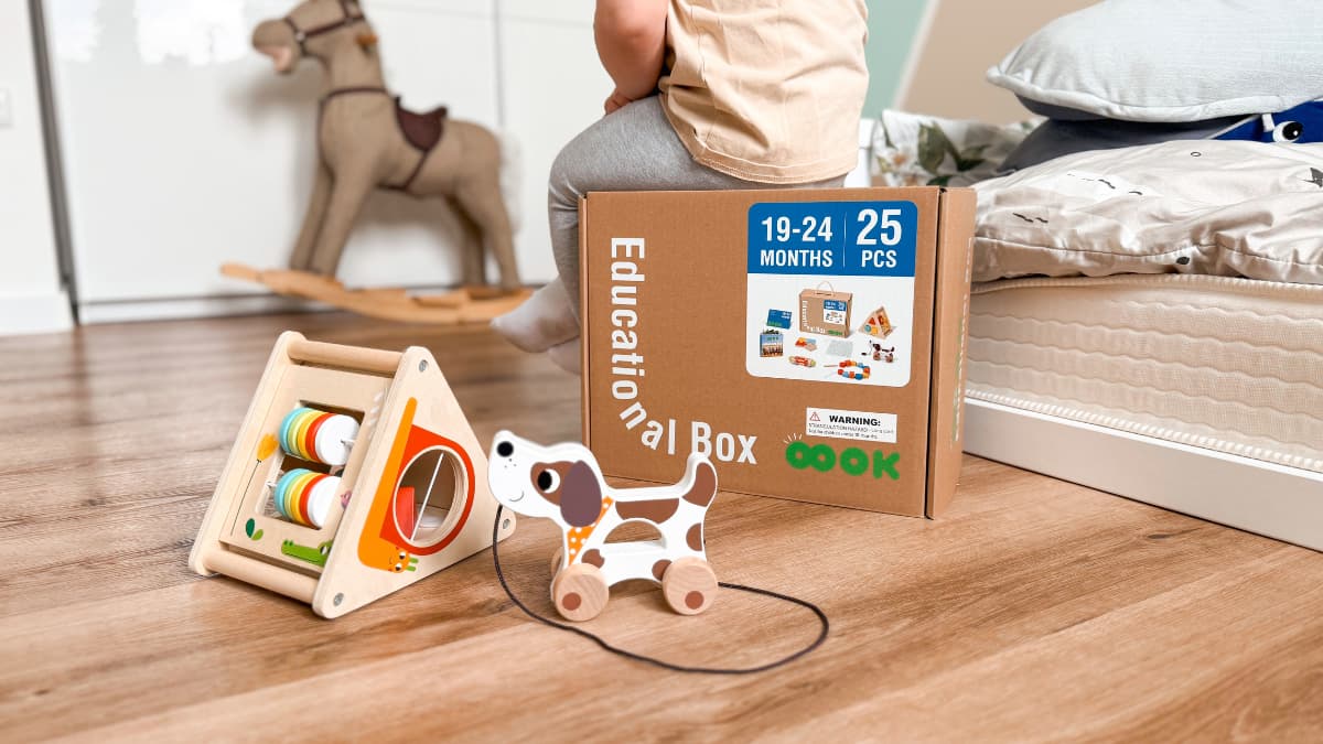 Rozvojové a montessori hračky: Jak je vybrat a proč záleží na materiálu