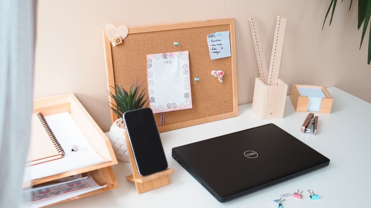 Domácí kancelář snů: Vybavení a organizace pro maximální produktivitu