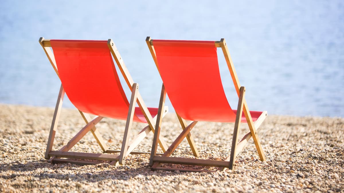 Péče o zahradní lehátko: jak prodloužit jeho životnost