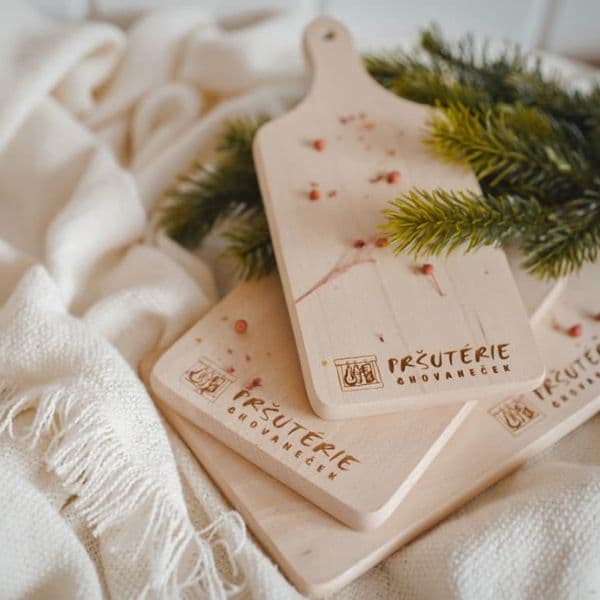 drevene-prkenko-prsuterie